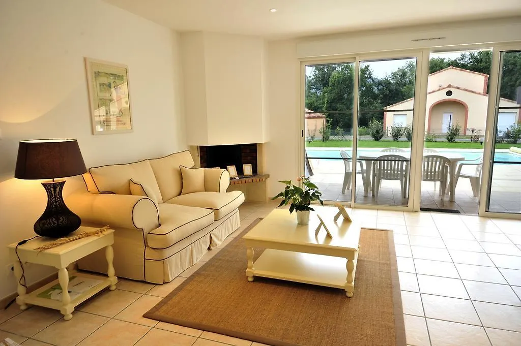 Lagrange Vacances - Royal Green Pont-de-Larn 0*,  Frankrijk